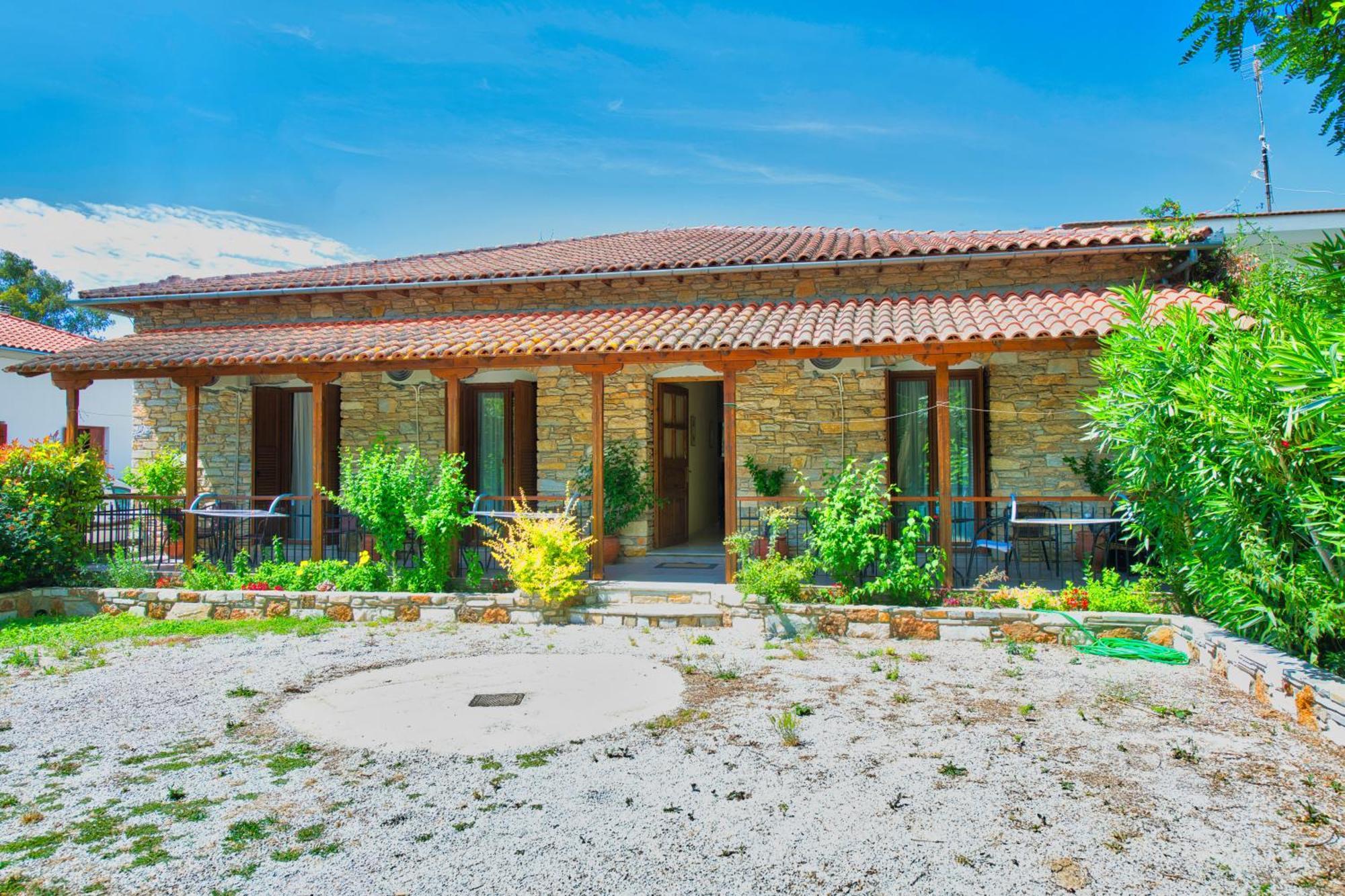 Naftilos Guest House Kalá Nerá Kültér fotó