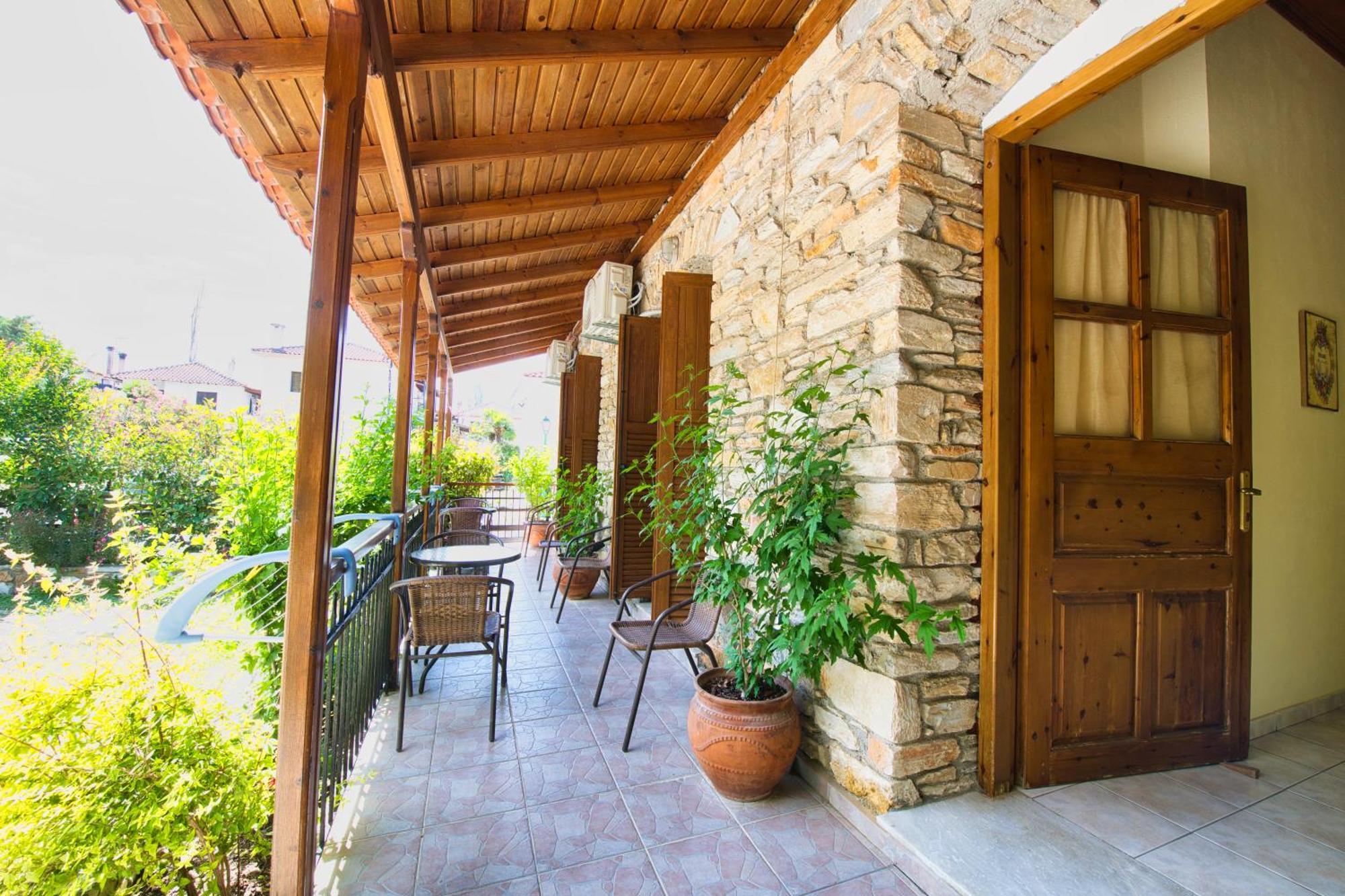 Naftilos Guest House Kalá Nerá Kültér fotó