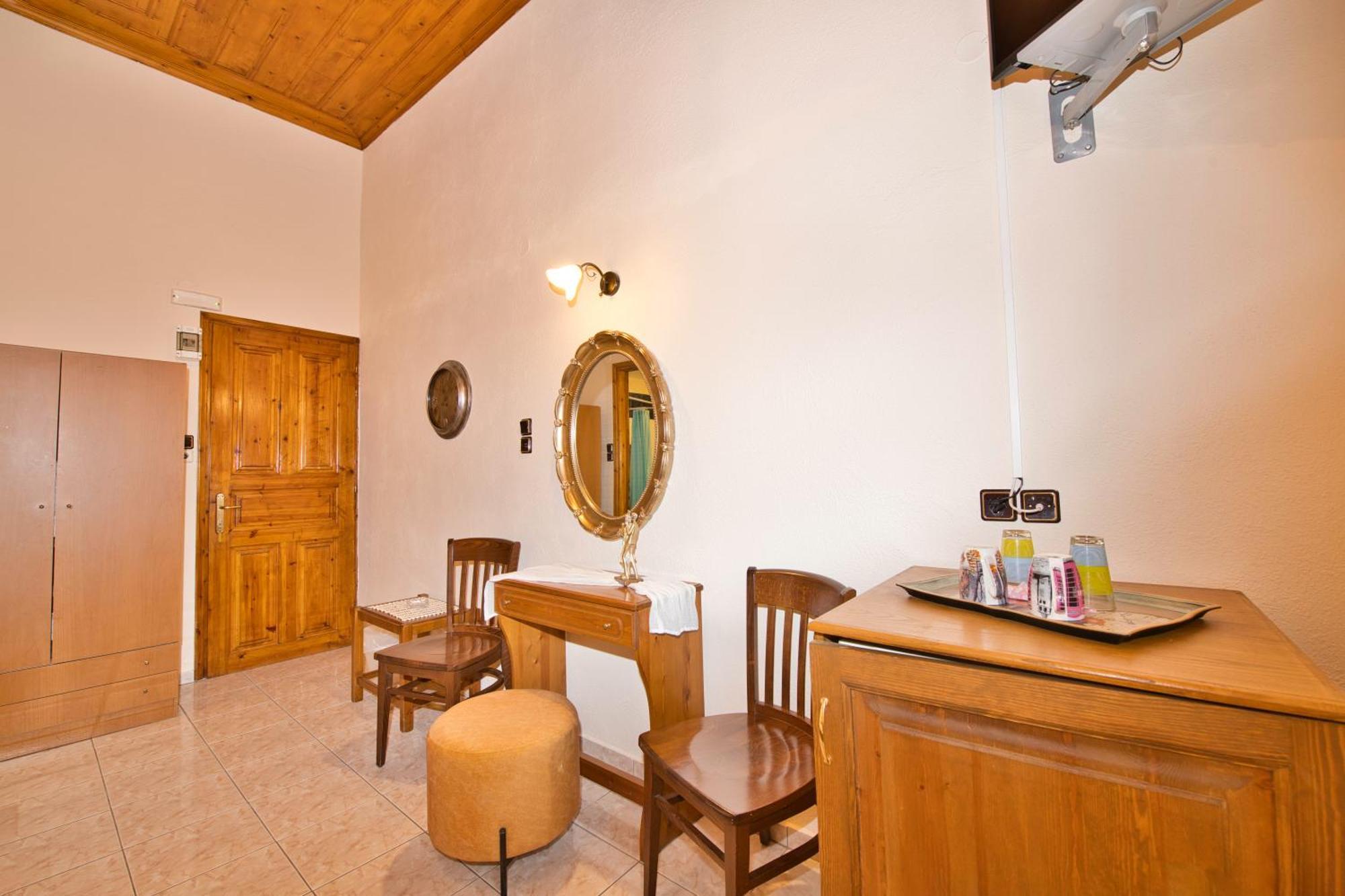 Naftilos Guest House Kalá Nerá Kültér fotó