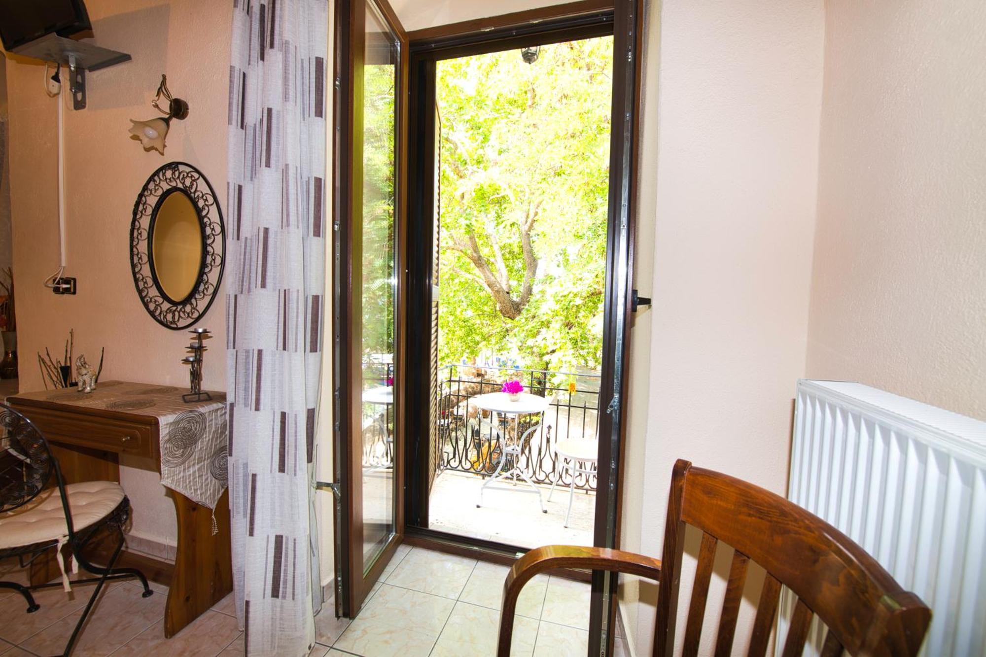 Naftilos Guest House Kalá Nerá Kültér fotó