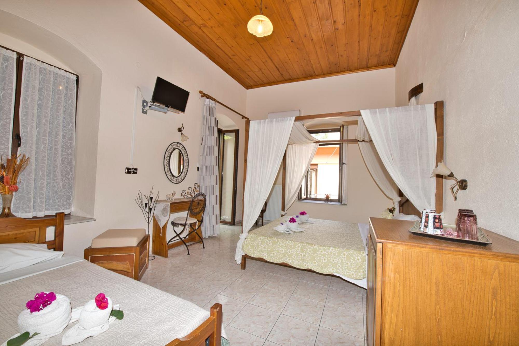 Naftilos Guest House Kalá Nerá Kültér fotó