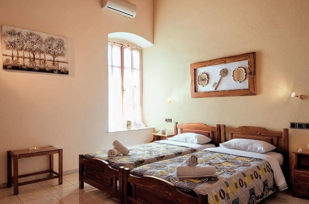 Naftilos Guest House Kalá Nerá Kültér fotó